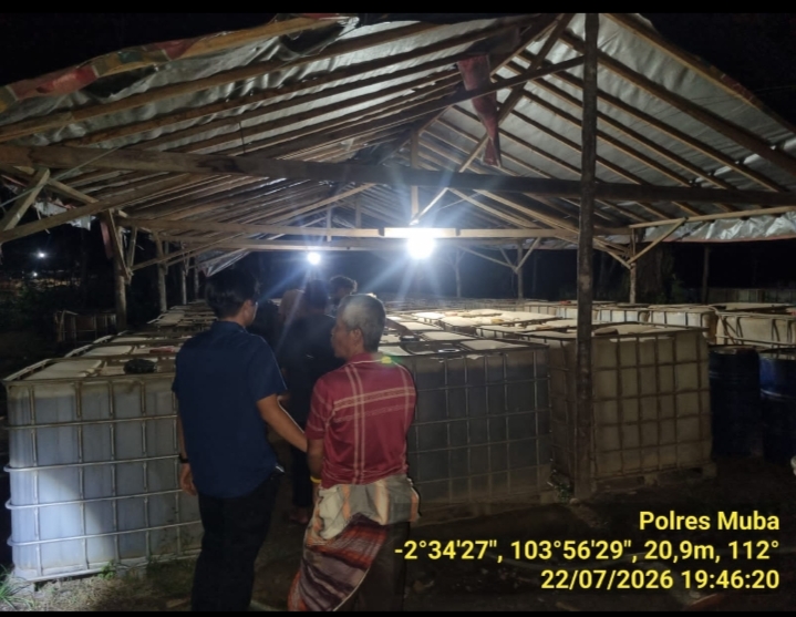 Ungkap Illegal Refinery di Muba, Polisi Sita 50 Ribu Liter Minyak dan Olahan