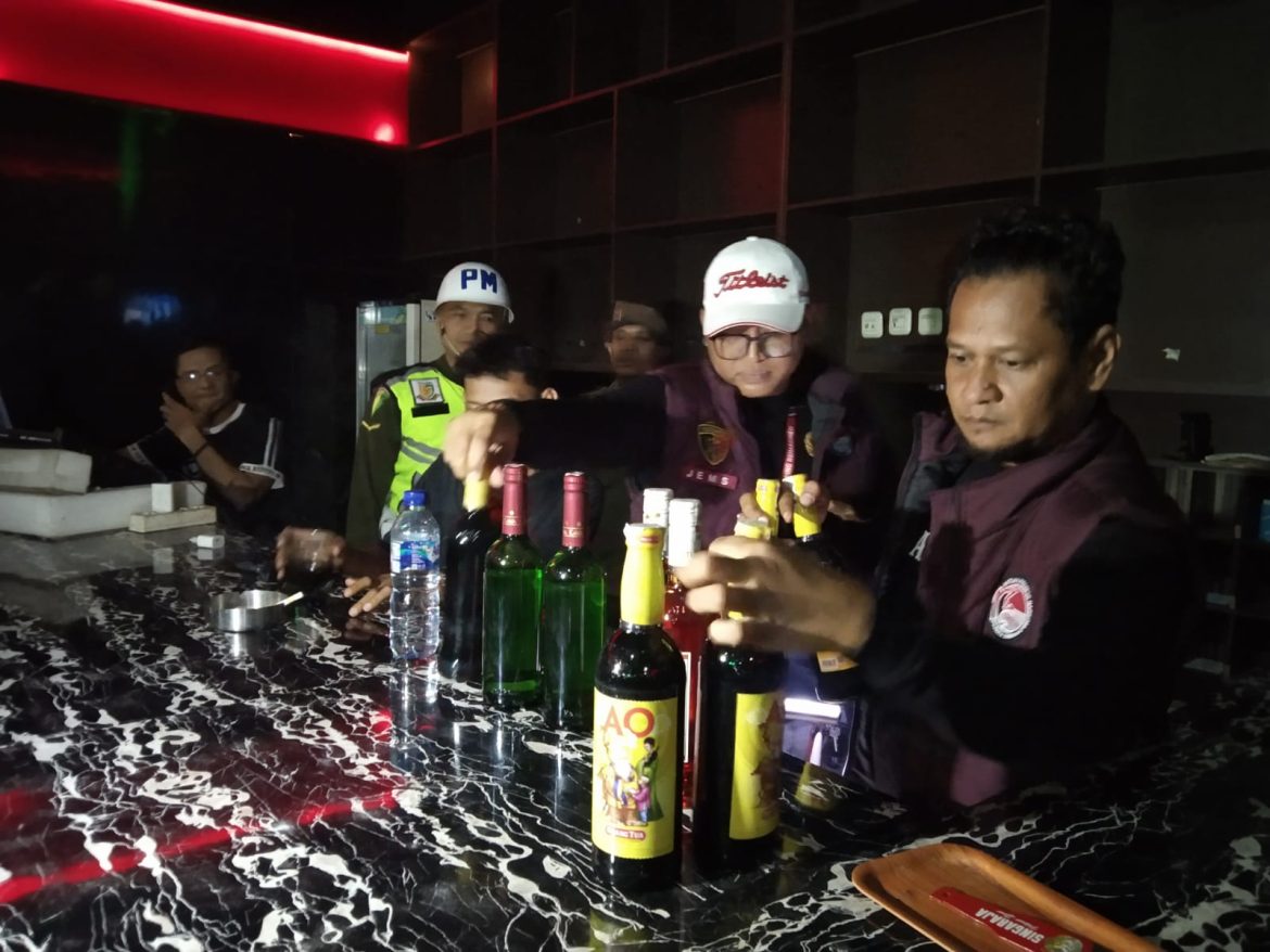 Polresta Cirebon Gelar Razia Gabungan Tempat Hiburan Malam,