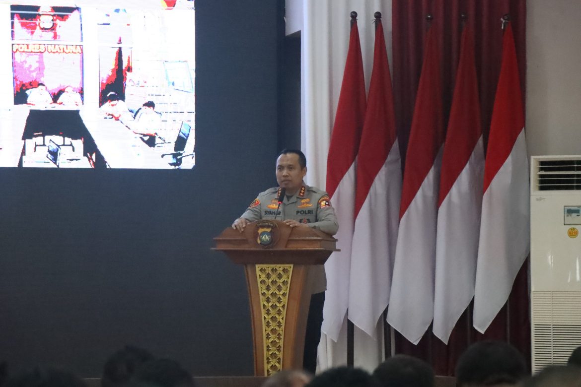 KABARESKRIM POLRI TEKANKAN INTEGRITAS DAN PROFESIONALISME PERSONEL RESKRIM POLDA KEPRI