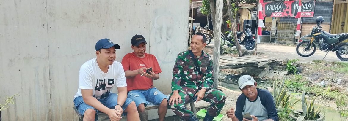 Babinsa Koramil 1608 Karangampel Perkuat Sinergi dengan Warga dan Pamong Desa Tanjungpura