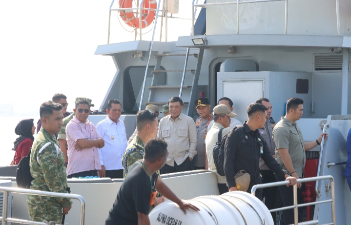 KAPOLDA KEPRI DAMPINGI MENKO POLKAM RI, KUNJUNGAN KE PULAU PENYENGAT
