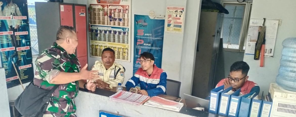 Komsos Babinsa Koramil 1605 Sukagumiwang Bersama Security dan Staf SPBDA Bangodua, Perkuat Sinergi dan Kepedulian di Wilayah Binaan