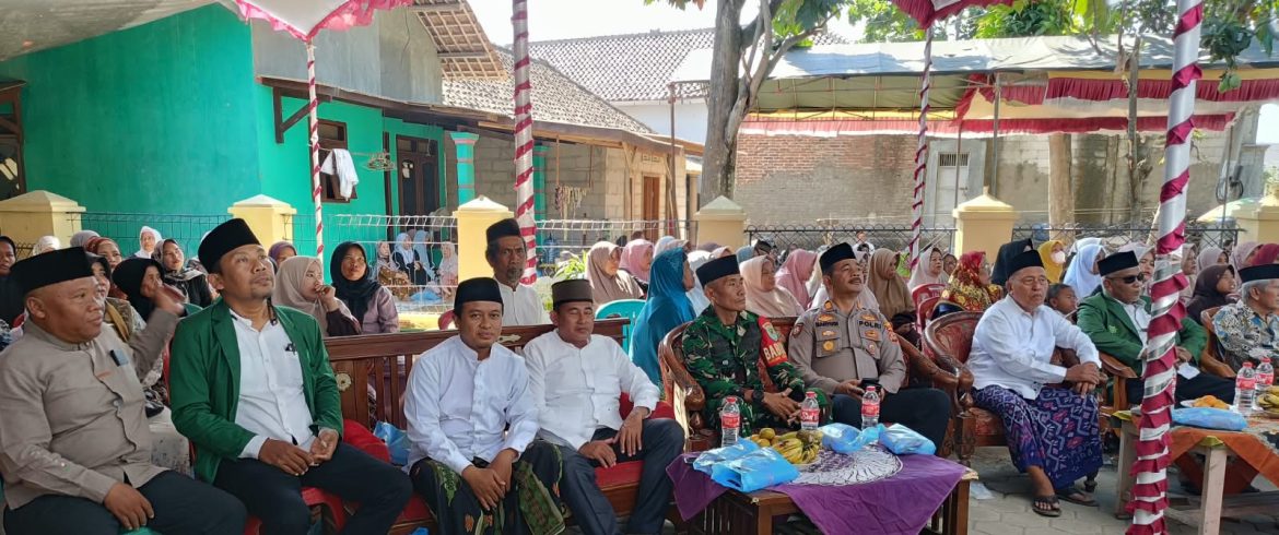 Koramil 1608 Karangampel Hadiri Maulid Nabi di Tegal Mundu, Ratusan Jamaah Larut dalam Suasana Khidmat