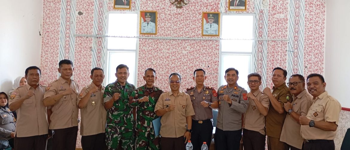 Jumpa Pisah Danramil 1601/Indramayu dan Kapolsek Balongan, Sinergitas TNI-Polri Terus Diperkuat