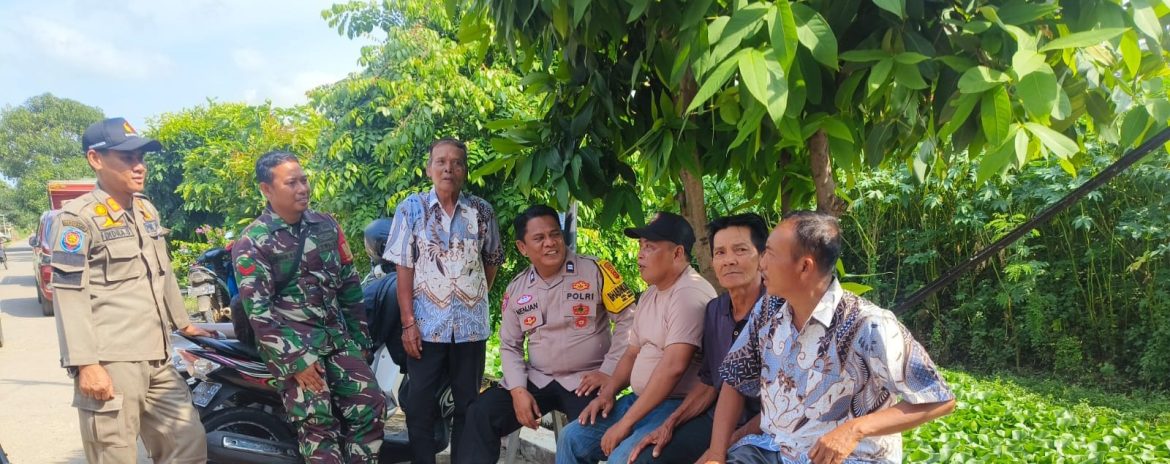 Komsos di Paoman, Babinsa Koramil 1601/Indramayu Ajak Warga Jaga Kamtibmas dan Waspadai Geng Motor