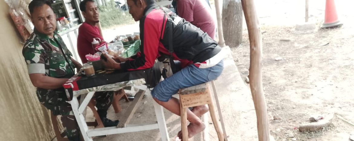 Banjir Mengintai Sejumlah Daerah,Babinsa Koramil 1605 Sukagumiwang Ingatkan Warga Tak Lengah