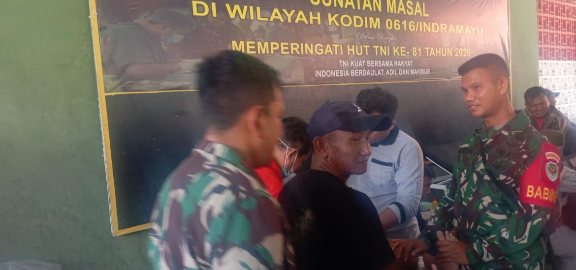 Sambut HUT TNI ke-81, Lima Anak Ikuti Sunat Massal di Makodim 0616/Indramayu