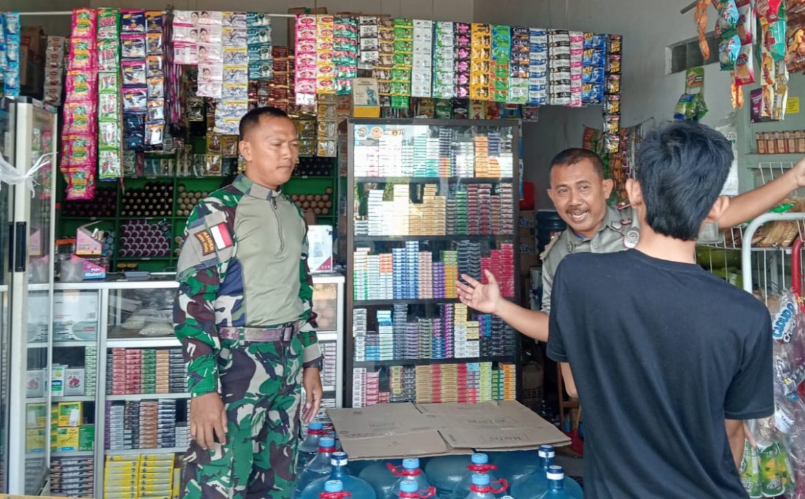 Koramil 1601 Indramayu Datangi Warung Madura, Tiga Pilar Sampaikan Imbauan Kamtibmas