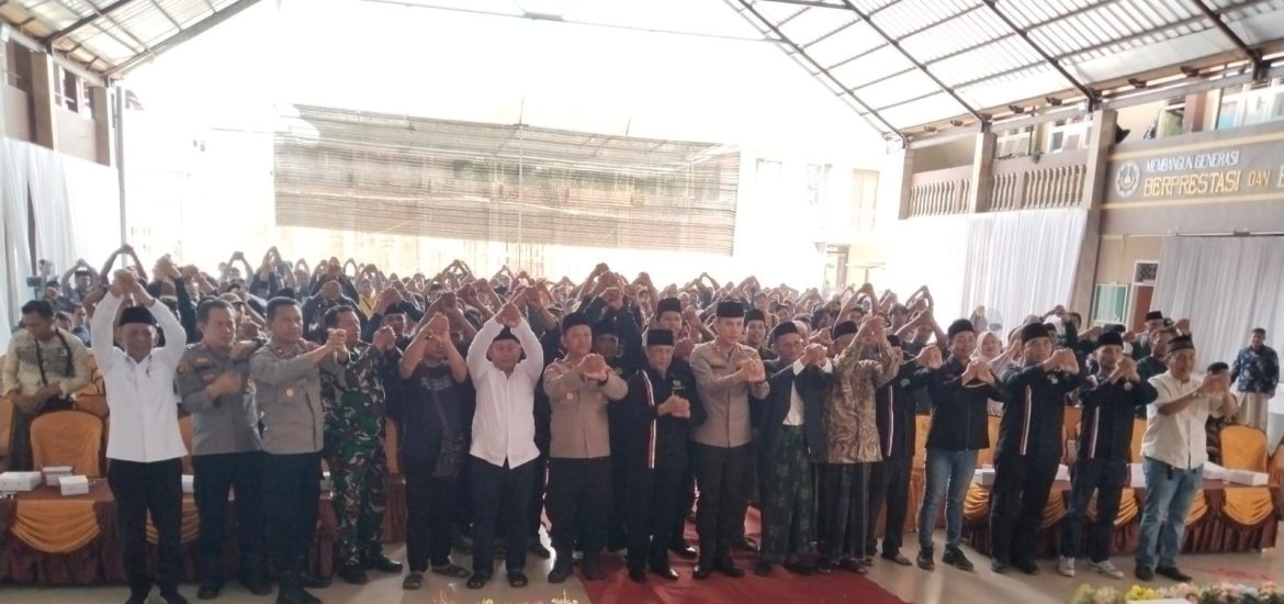 Koramil 1603 Lohbener Hadiri Silaturahmi Kapolres Indramayu Bersama IKAMA di Ponpes Al Muminien