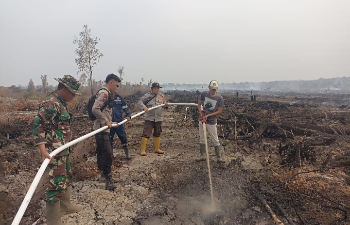 Polsek Tungkal Ilir Ground Check Hotspot di Teluk Tenggulang, Situasi Terkendali