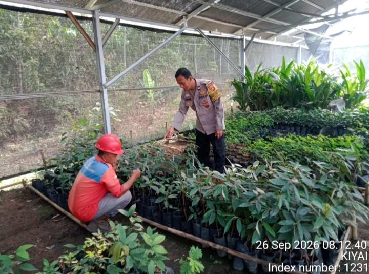 Dorong Swasembada Pangan, Bhabinkamtibmas Polsek Betung Ajak Warga Jalankan Program P2B