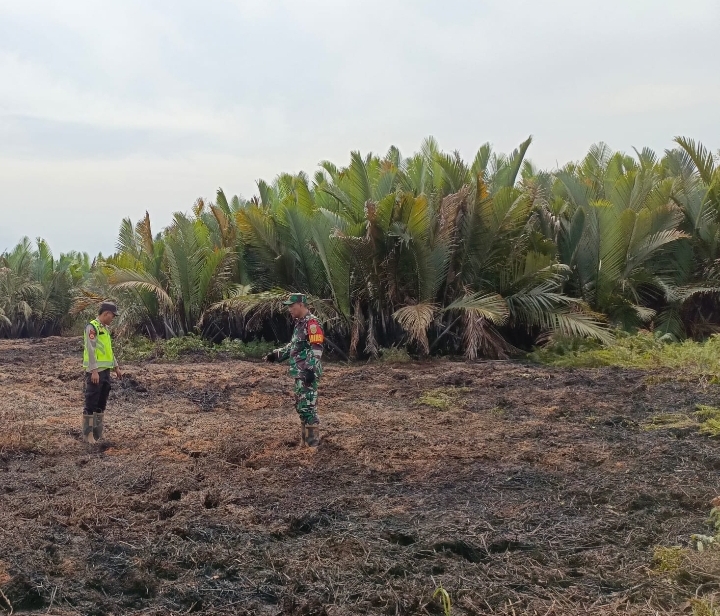 Cegah Karhutla di Musim Kemarau, Bhabinkamtibmas Betung Edukasi Warga Lubuk Karet