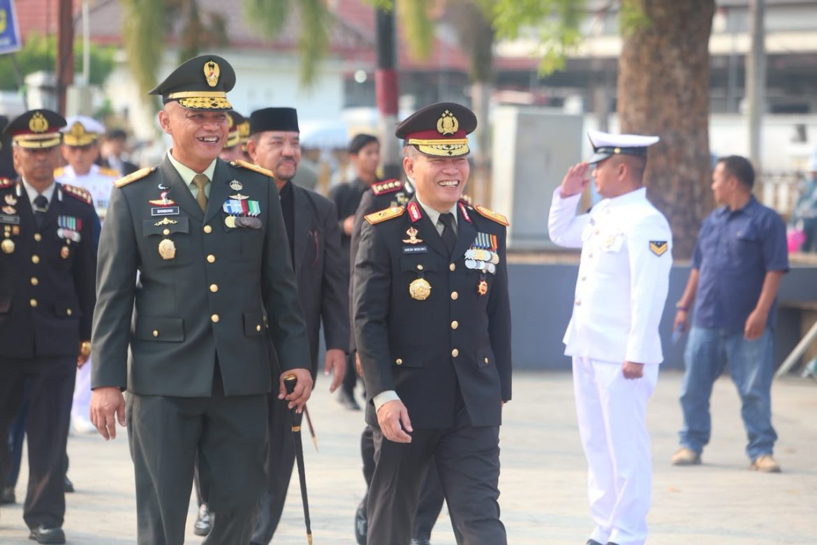 WAKAPOLDA KEPRI HADIRI UPACARA HUT KE-81 TNI DI TUGU SIRIH, TANJUNGPINANG