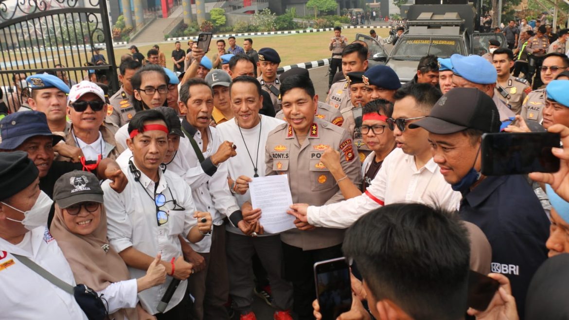 Kapolda Sumsel Temui Awak Media di Mapolda, Tegaskan Komitmen Polisi Bersama Masyarakat