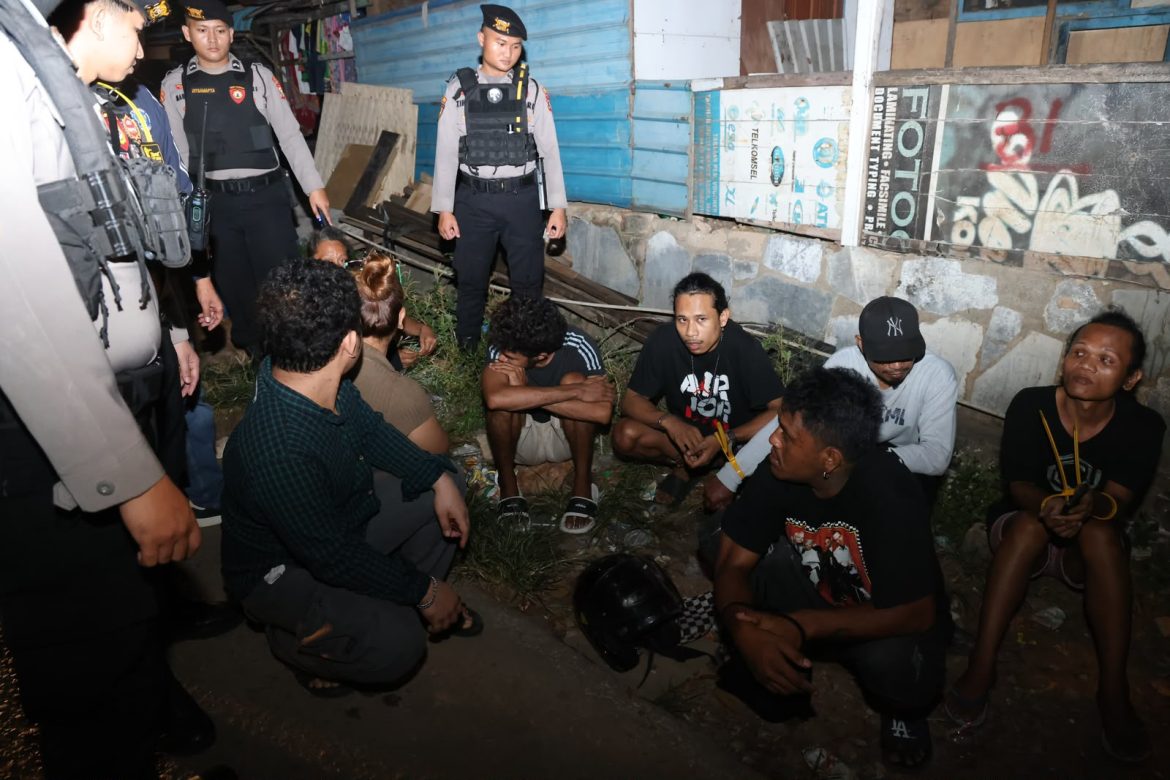 POLDA KEPRI TINDAK LOKASI PENYALAHGUNAAN NARKOTIKA DI KOTA BATAM, DORONG PEMULIHAN KAWASAN