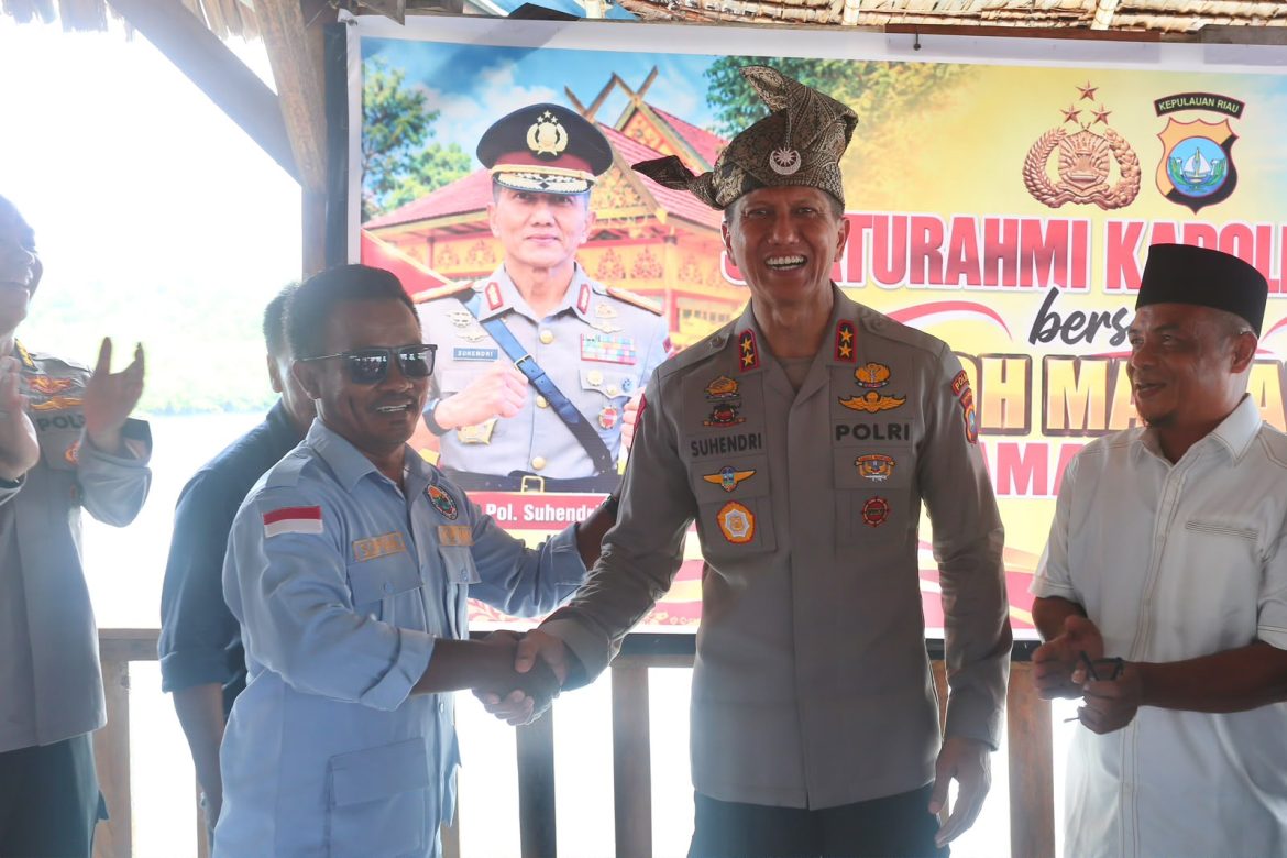 KAPOLDA KEPRI GELAR KUMPUL BERSAMA MASYARAKAT GALANG, PERKUAT KOMUNIKASI DAN KAMTIBMAS