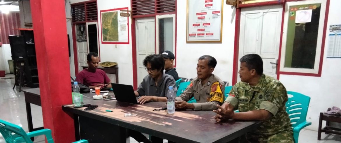 Perkuat Sinergitas TNI-Polri dan Pemerintah Desa, Kopka Nurmawan Gelar Komsos di Telukagung