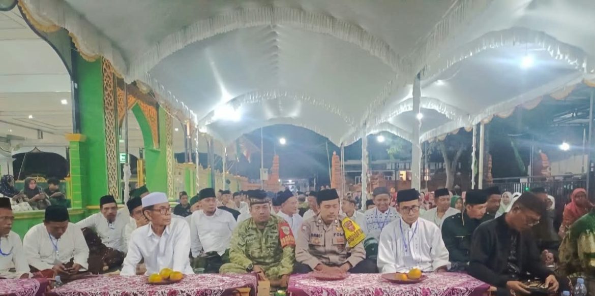 Koramil 1608/Karangampel Hadiri Peringatan Hari Santri Nasional dan Pelantikan Pengurus Ranting NU se-Kecamatan Karangampel