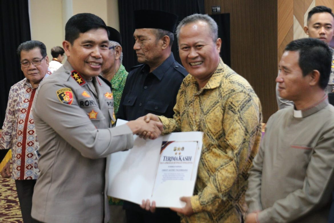 Perkuat Sinergi Kamtibmas, Kapolda Sumsel Silaturahmi dan Makan Siang Bersama Tokoh Agama serta Masyarakat
