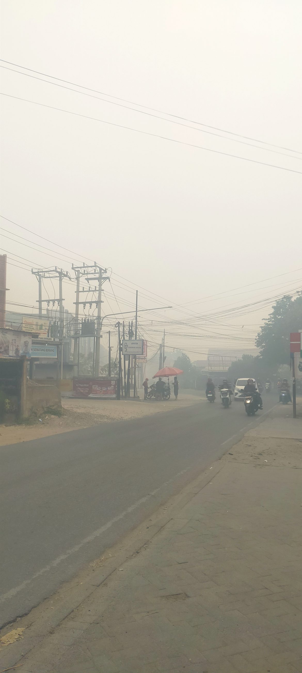 Kabut Asap Menebal, Kesehatan Warga Sumsel Terancam: Pemprov Diminta Bergerak Lebih Keras