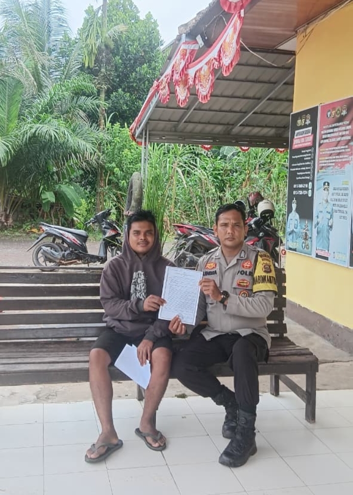 Cegah Karhutla di Musim Kemarau, Bhabinkamtibmas Betung Edukasi Warga Biyuku