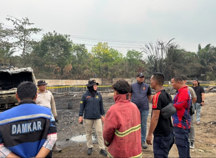 Gudang Diduga Penampungan BBM Ilegal di Desa Lorok Indralaya Utara Terbakar, 3 Orang Luka Bakar