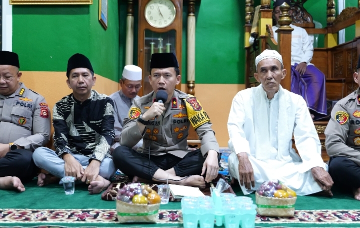 Subuh Keliling,  Polda Sumsel  Ajak Masyarakat Perkuat Kamtibmas dan Lindungi Generasi Muda